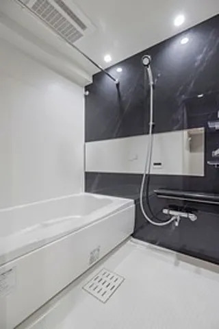 バス・シャワールーム　※別部屋の参考写真です。