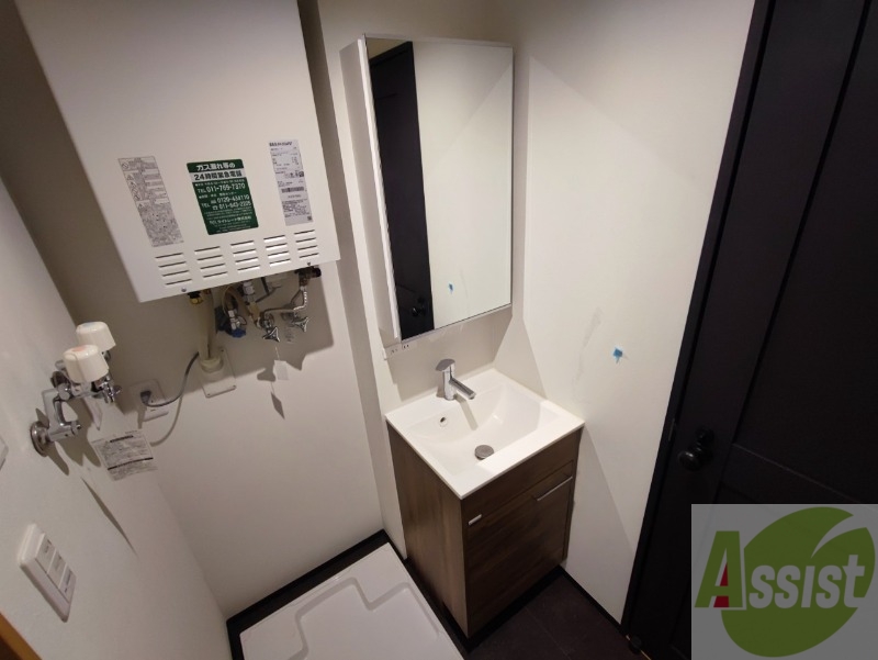 洗面設備　こちらに洗面台があります。朝の洗顔はこちらで。