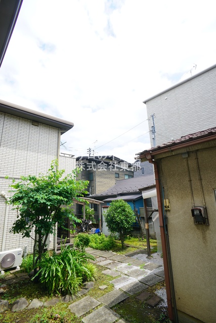 バルコニー　テラス付！ガーデニングなどお楽しみいただけます☆