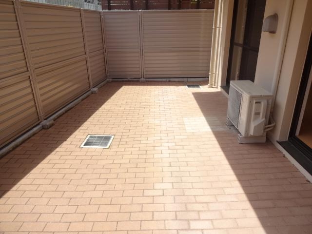 バルコニー　南東向きのバルコニーです