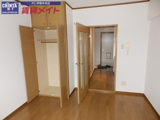 収納　同物件別部屋の写真