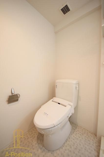 トイレ　アドバンス西梅田4エール