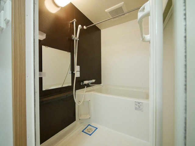 バス・シャワールーム　バス・シャワールーム