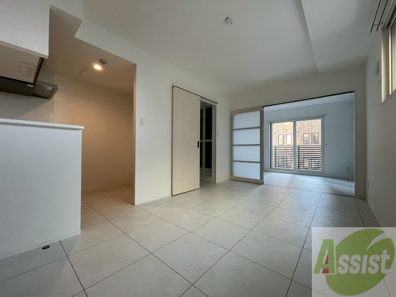 居室・リビング　広々としたリビングですね。使い勝手がよさそうですね！