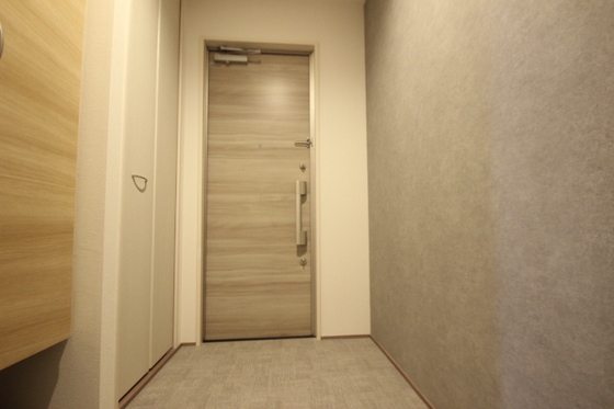 玄関　※別部屋の写真です
