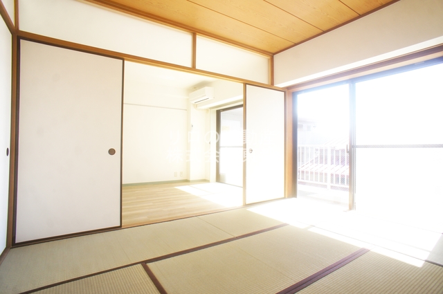 その他共有部分　エレベーター付なので、たくさんお買い物しても安心ですね♪