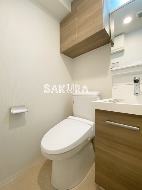 トイレ　嬉しい温水洗浄便座付き♪