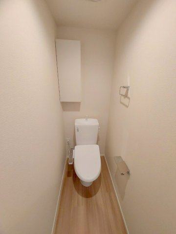 トイレ　温水洗浄便座