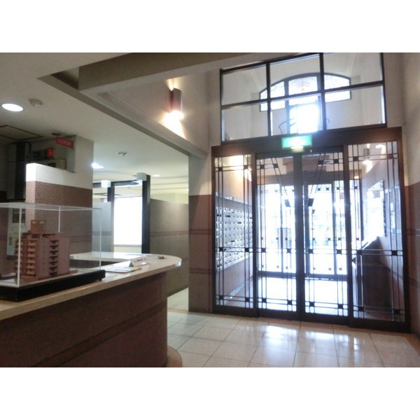 玄関　エントランス