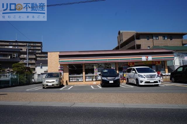 コンビニ　セブンイレブン宝塚山本西店（コンビニ）まで535m