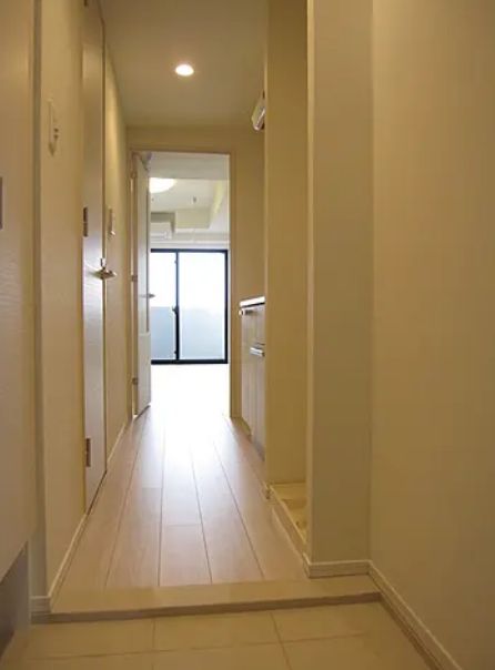 玄関　弊社は都内全域の物件をご紹介可能です！
