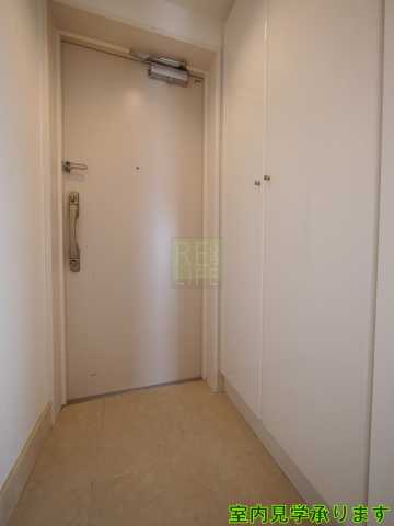 玄関　カスタリア新宿御苑