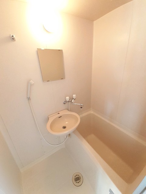 バス・シャワールーム　バス