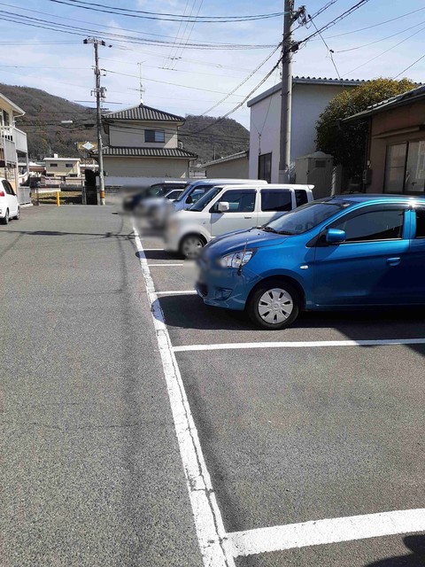 駐車場　駐車場