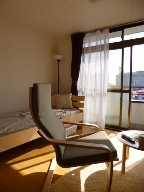 居室・リビング　日当たりの良いお部屋