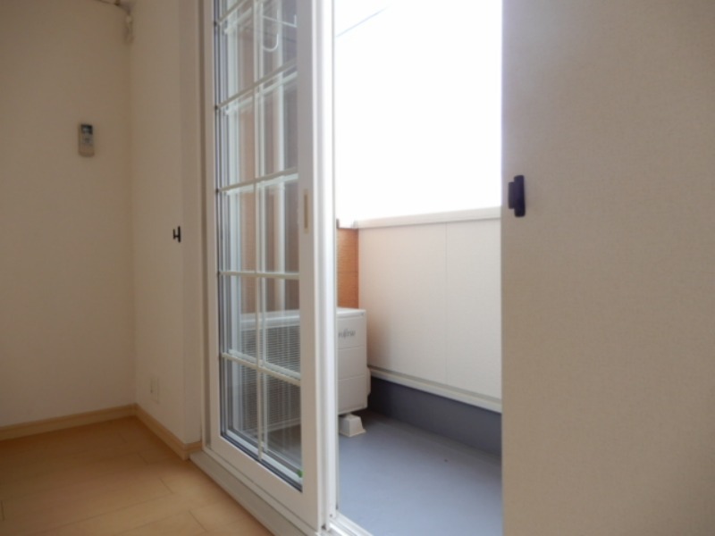 バルコニー　図面と現状に相違がある場合には現状を優先