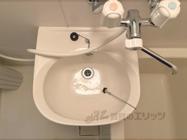 洗面設備　下部収納