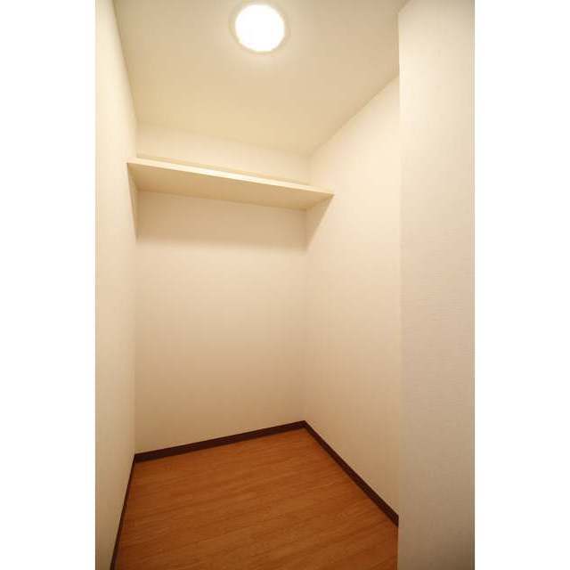 収納　※同間取２０４号室です。