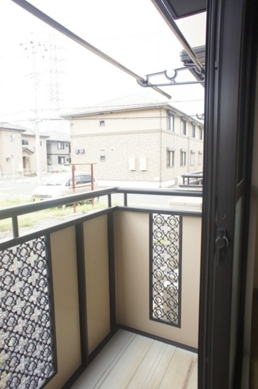 バルコニー　図面と現状に相違がある場合には現状を優先