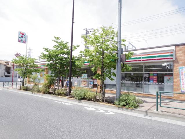 コンビニ　セブンイレブン（コンビニ）まで408m