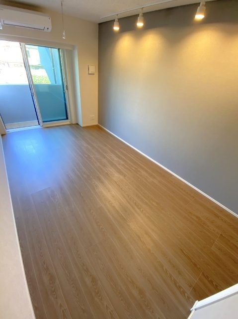 居室・リビング　同タイプ別室参考写真