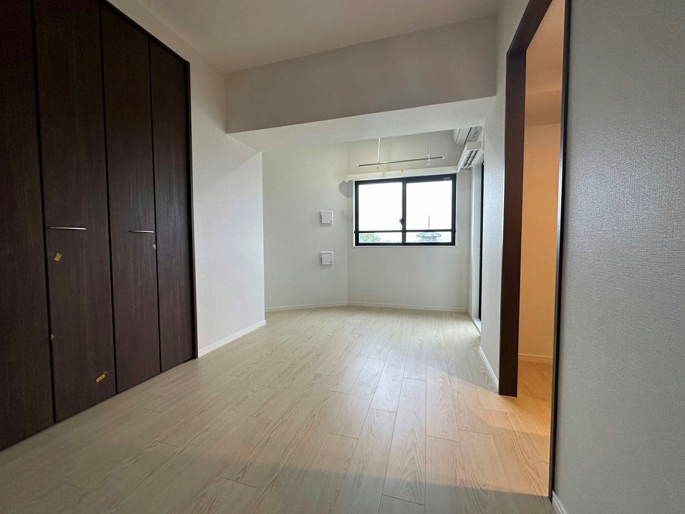 居室・リビング　※別部屋参考写真