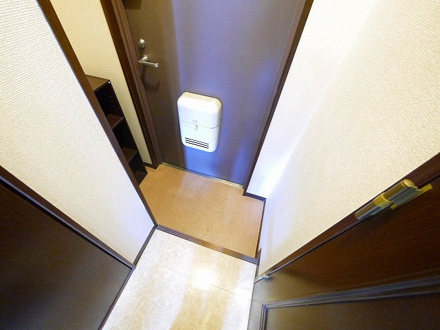 玄関　落ち着いた玄関です