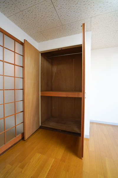 収納　同じ建物の別なお部屋