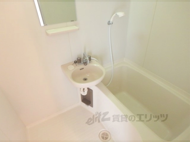 バス・シャワールーム　ユニットバス