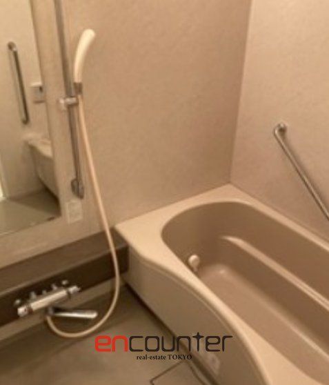 バス・シャワールーム　※同マンション別室参考写真