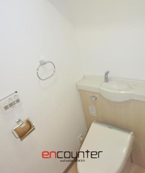 トイレ　※同マンション別室参考写真