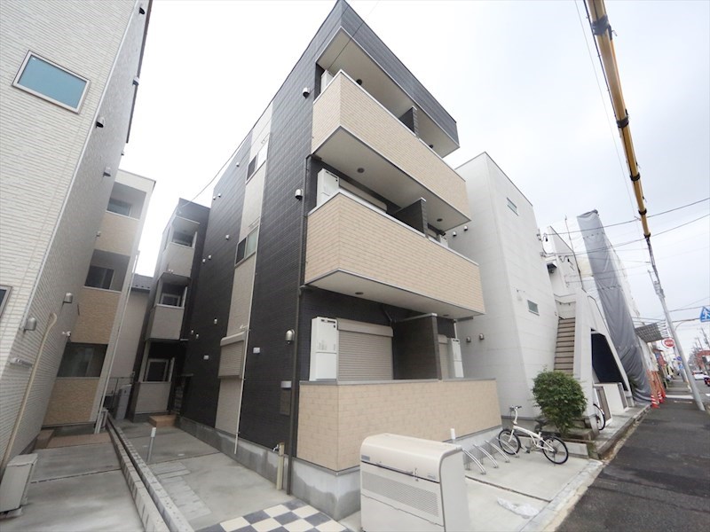 建物外観　外観　オートロック付　宅配ＢＯＸ有り　デザイナーズ