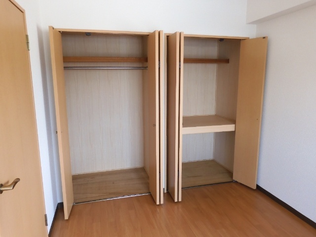 収納　写真は４０４号室です。