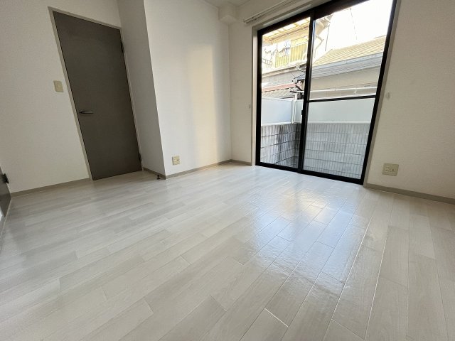 その他部屋・スペース　使い勝手のいい寝室です