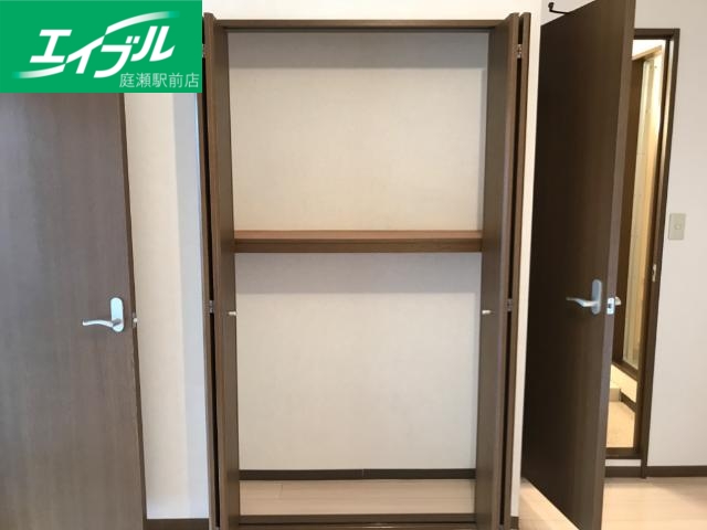 収納　リビング