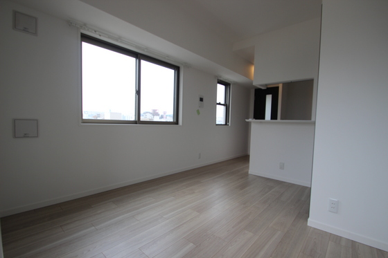 居室・リビング　※別部屋の写真です