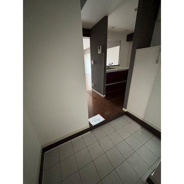 玄関　※同仕様写真含む