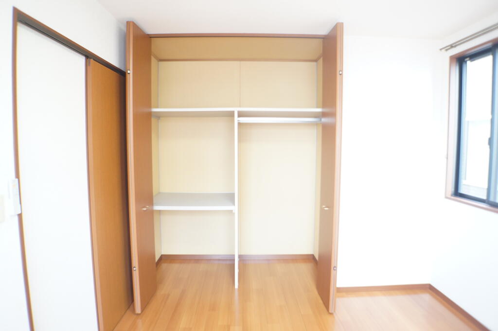 収納　北洋室クローゼット