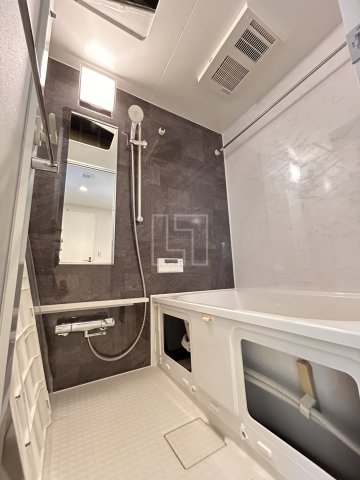 バス・シャワールーム　ルフォンプログレ堺筋本町タワーレジデンス　バスルーム