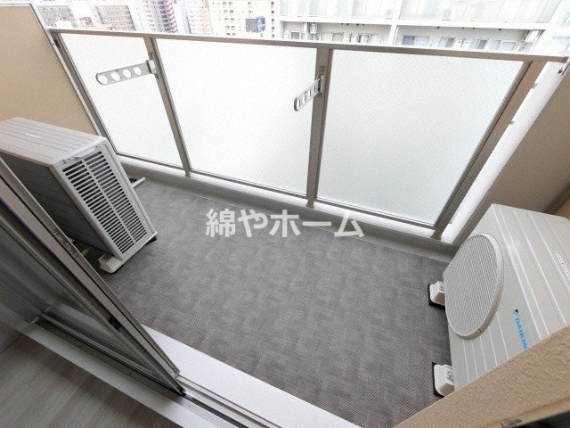 バルコニー　バルコニーからの眺めを楽しみながら食事をしませんか