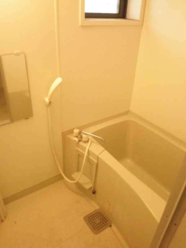 バス・シャワールーム　図面と現状に相違がある場合には現状を優先