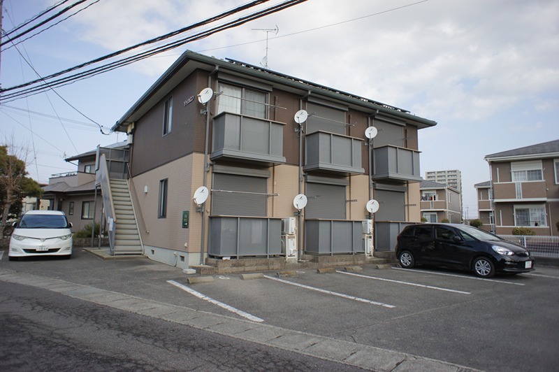 建物外観　積水ハウス施工の軽量鉄骨造アパート