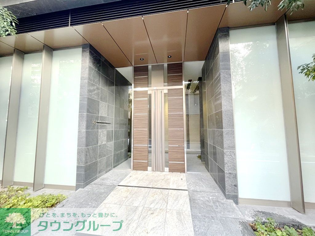 エントランス　エントランス