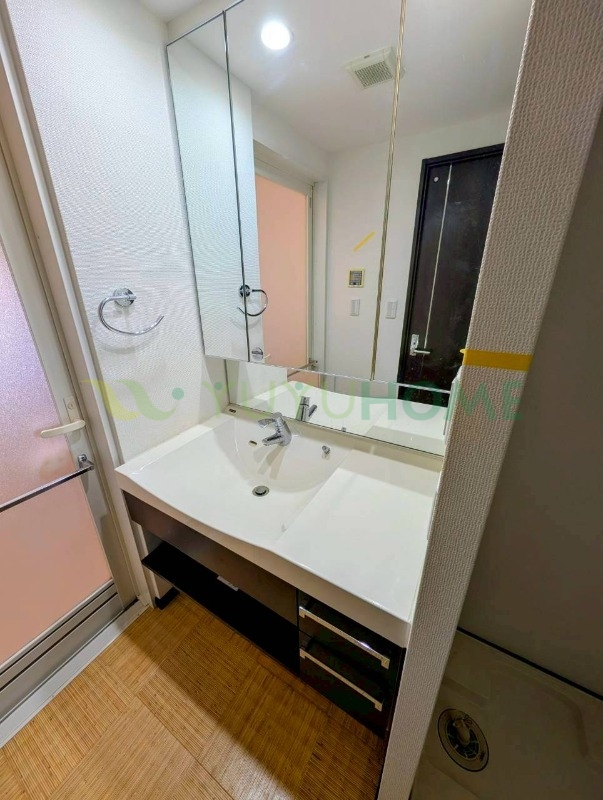 洗面設備　※退去後・清掃前写真