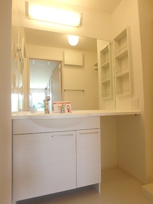 洗面設備　図面と現状に相違がある場合には現状を優先．．．