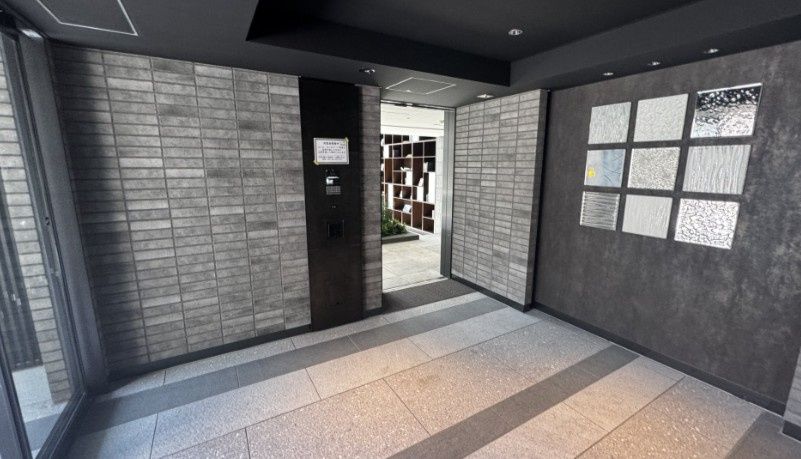 エントランス　毎日通るエントランスはこのようになっています