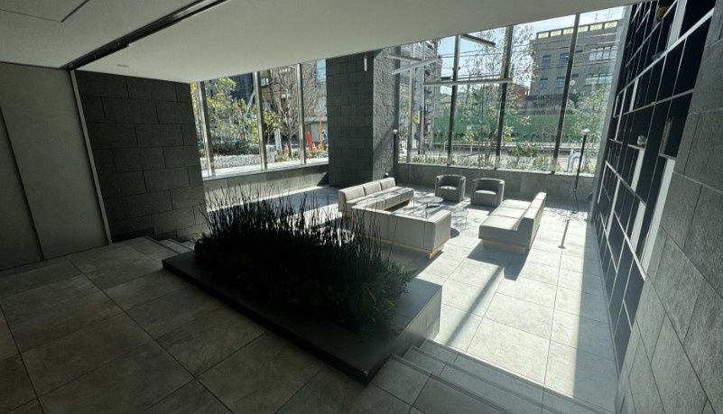 ロビー　建物の内部です