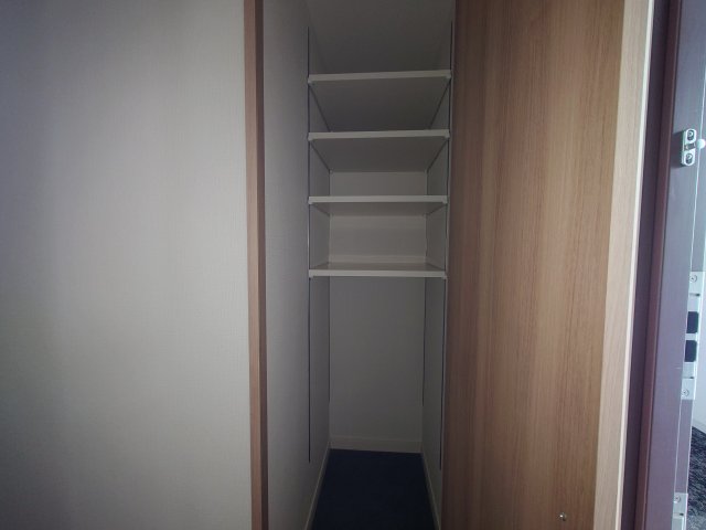 収納　同物件別号室の写真です。