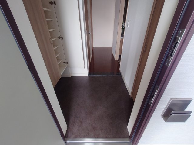 玄関　同物件別号室の写真です。