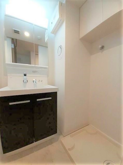 洗面設備　★シャワー付き独立洗面台★